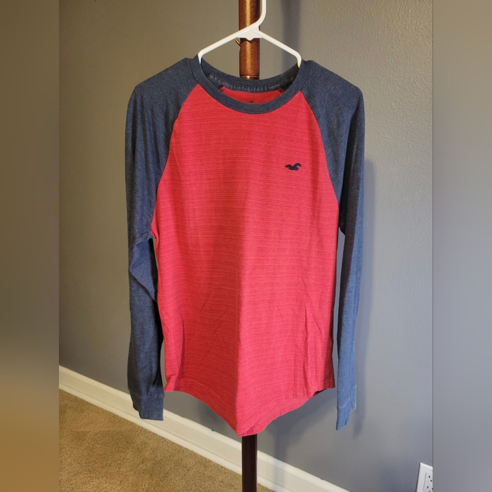Hollister shirt